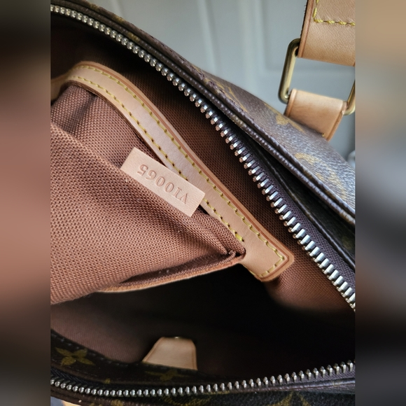 100% authentic guaranteed Louis Vuitton Cabas Piano original owner - Picture 4 of 16